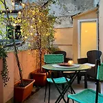Mazzini With Terrace شقة