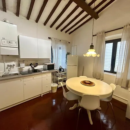 Mazzini With Terrace شقة *